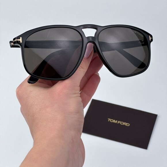 Tom Ford Men Shiny Black Smoke Pilot BRAND NEW Sunglasses PIERRE FT1000  01A - Picture 1 of 11